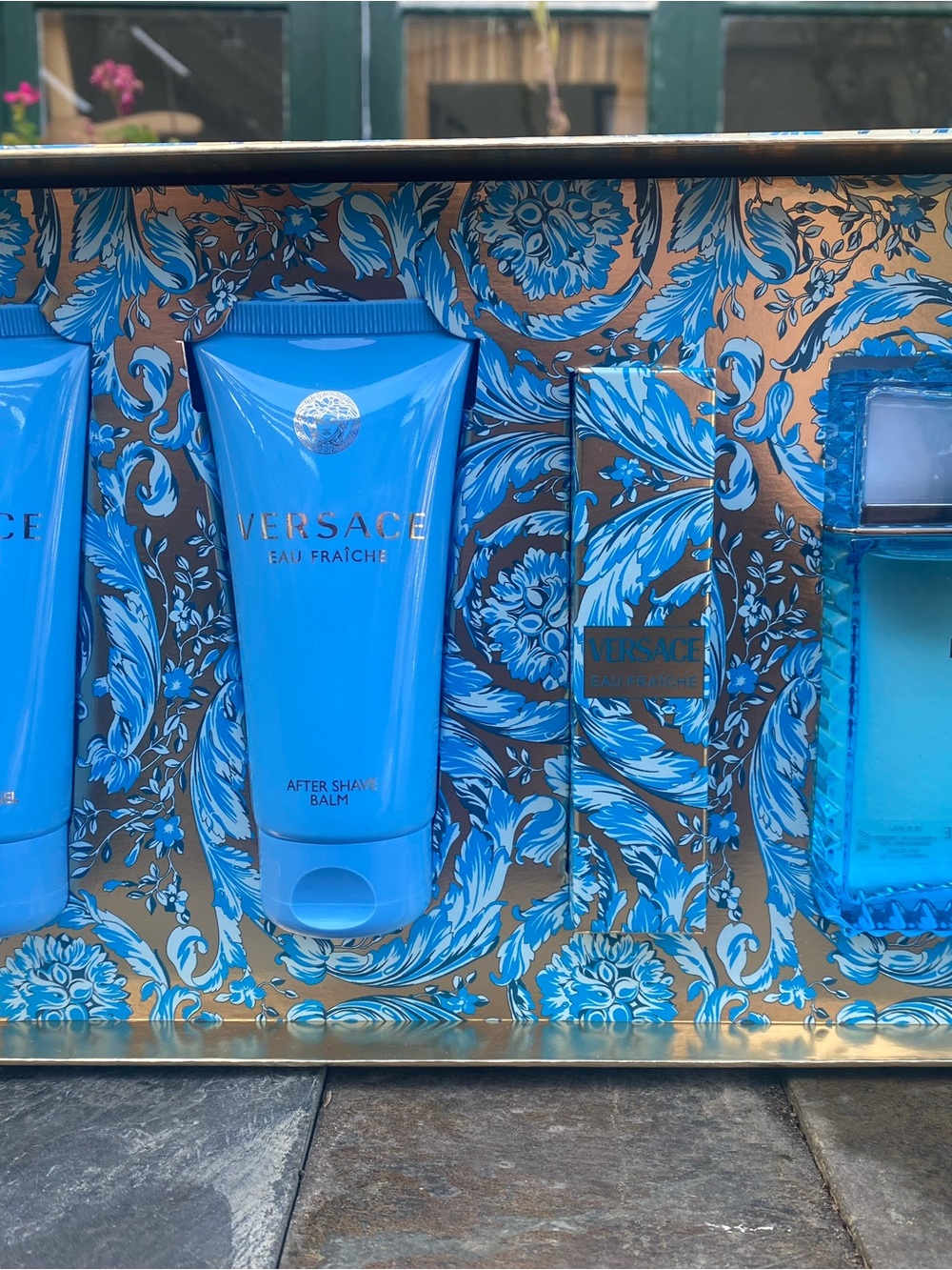 Versace Blue Eau Fraรฎche Bath & Body Set
